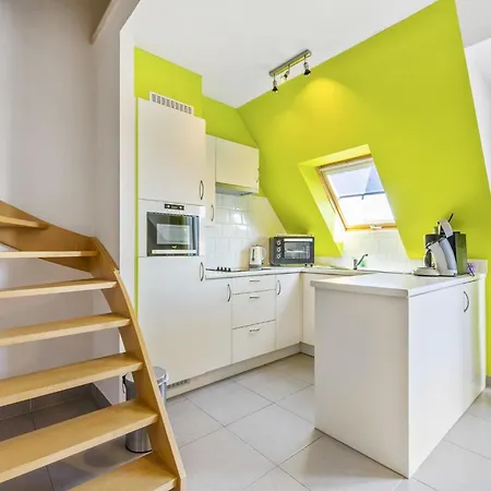 Duplex In Bruges With Market Square Views, Cleaning Included Апартаменты