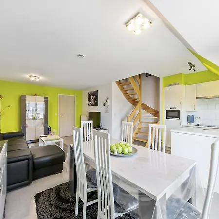 Duplex Located In The Market Square, Cleaning Included *